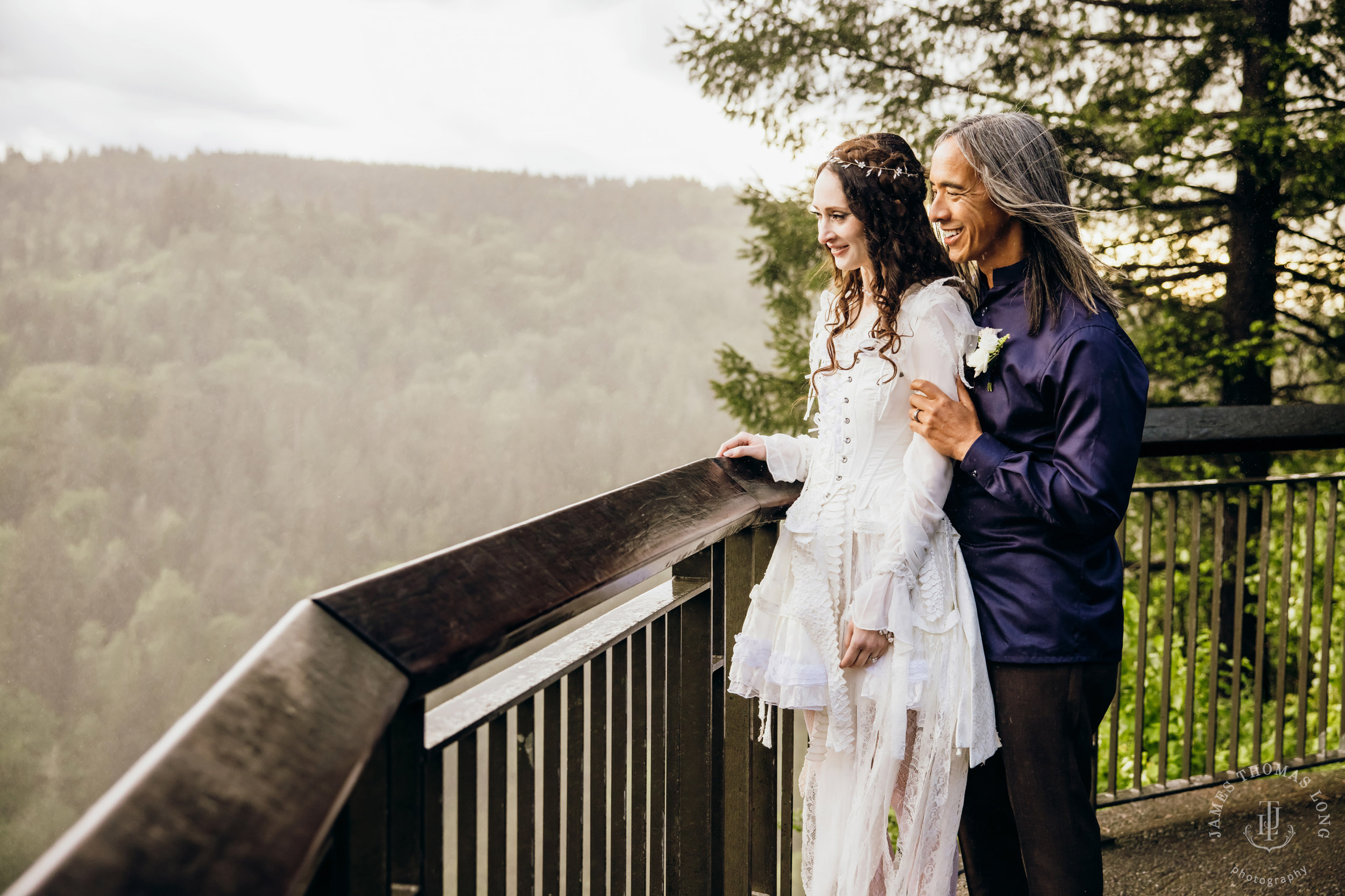 Salish Lodge Snoqualmie wedding by Seattle wedding photographer James Thomas Long Photography