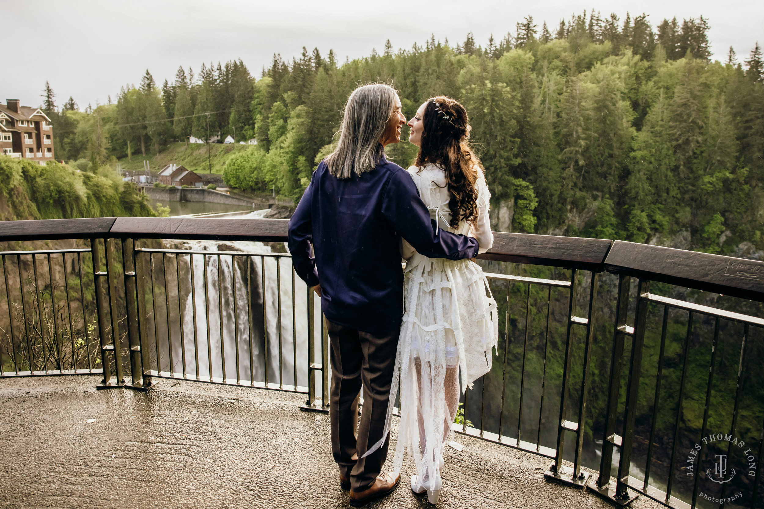 Salish Lodge Snoqualmie wedding by Seattle wedding photographer James Thomas Long Photography
