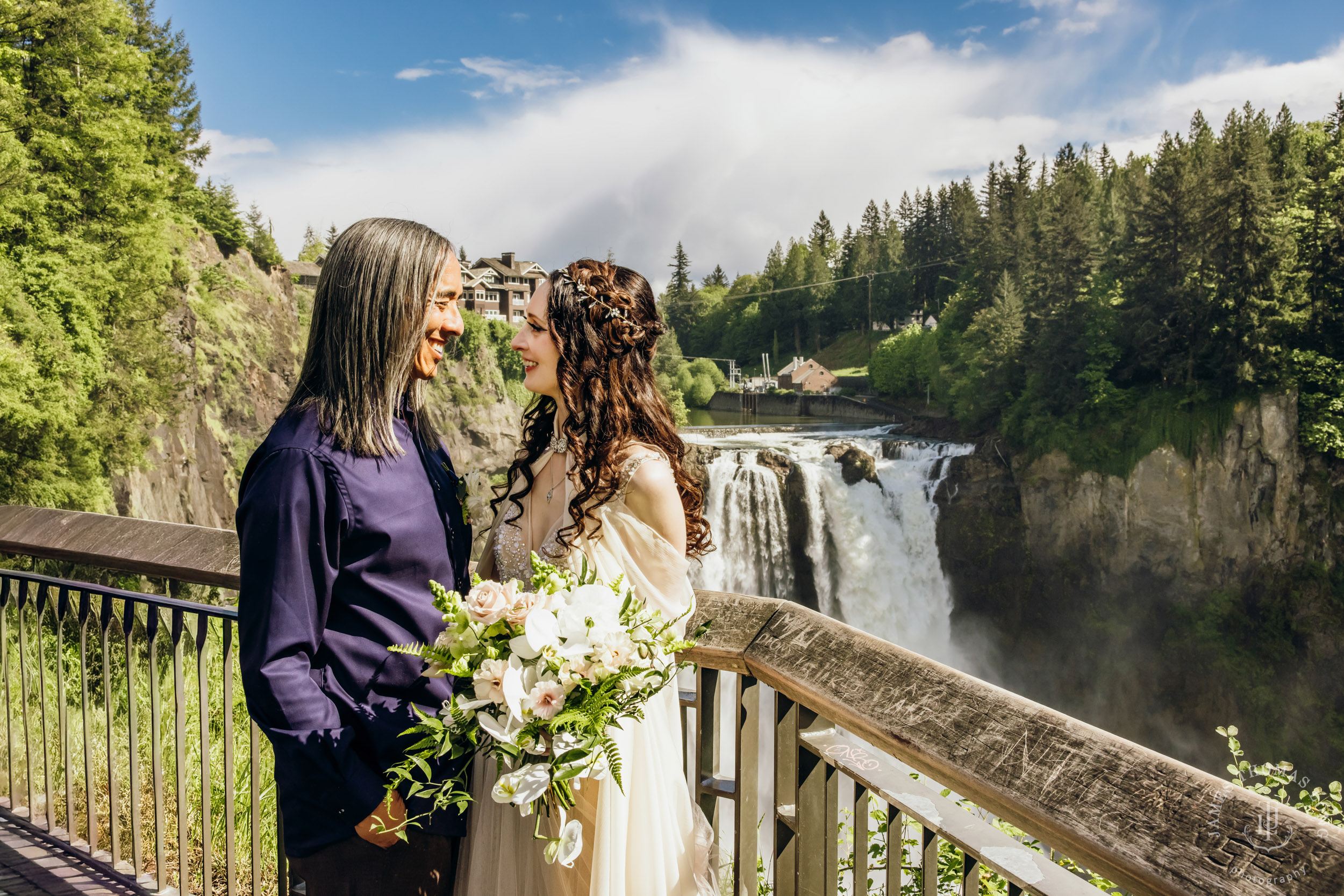 Salish Lodge Snoqualmie wedding by Seattle wedding photographer James Thomas Long Photography