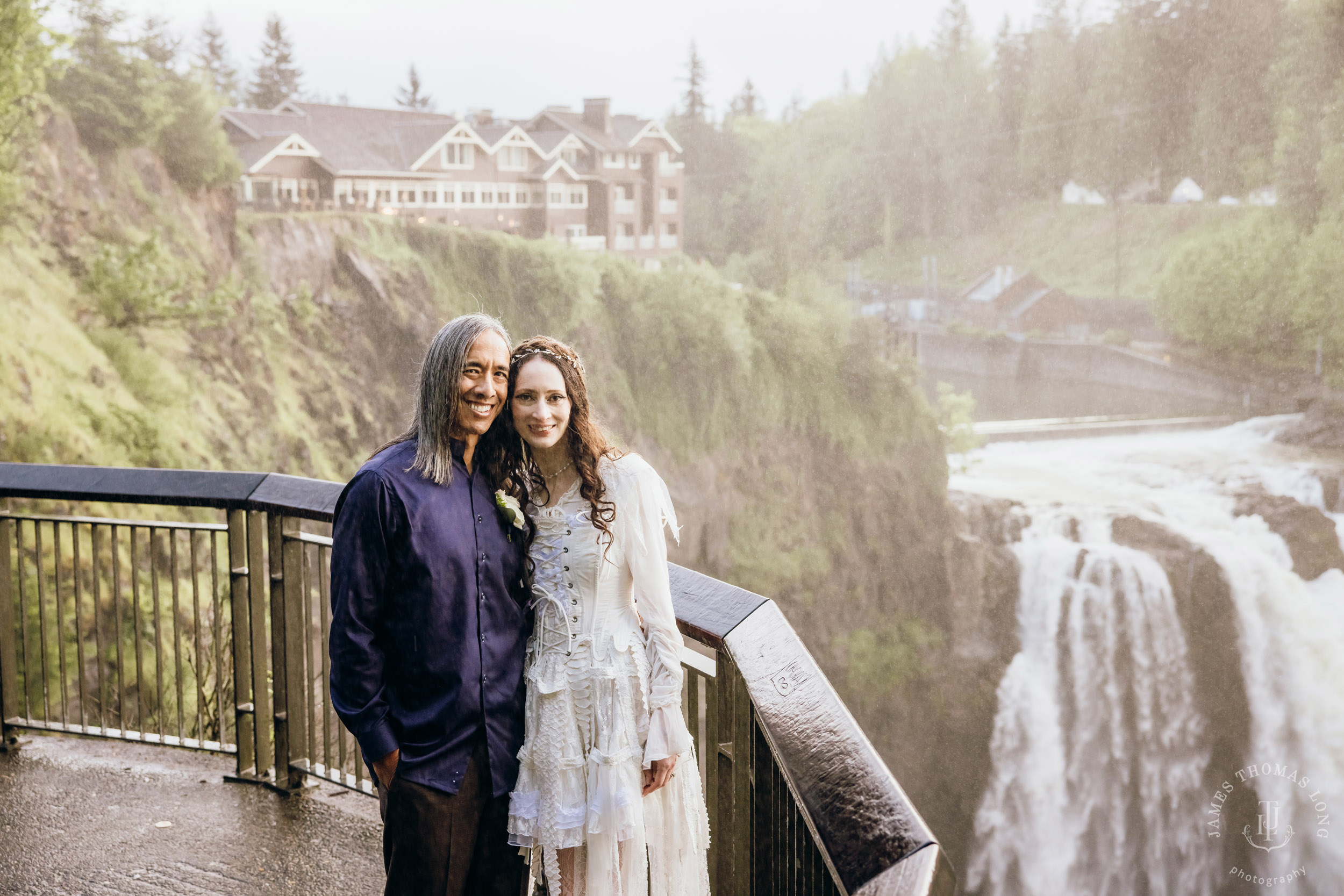 Salish Lodge Snoqualmie wedding by Seattle wedding photographer James Thomas Long Photography