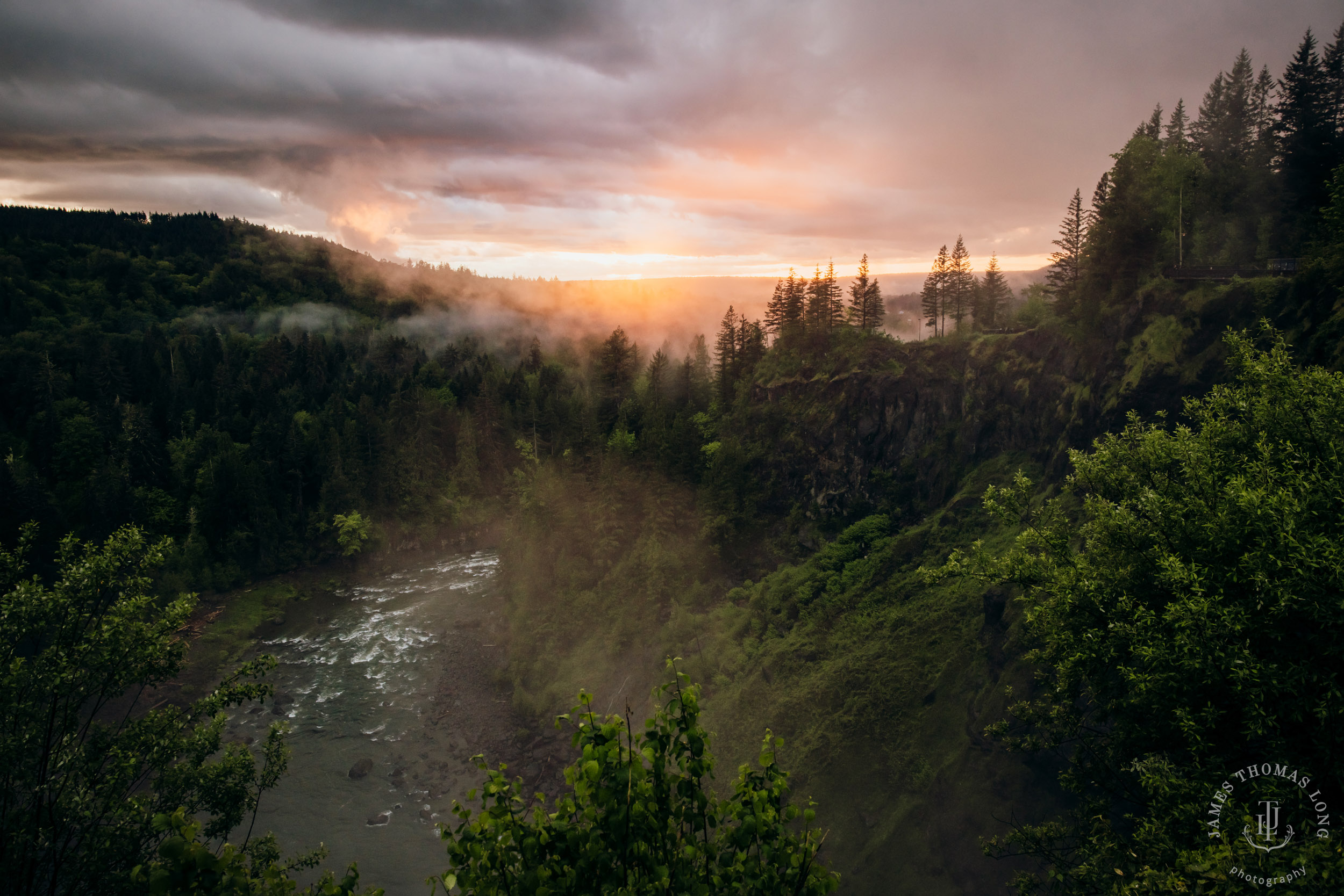 Salish Lodge Snoqualmie wedding by Seattle wedding photographer James Thomas Long Photography