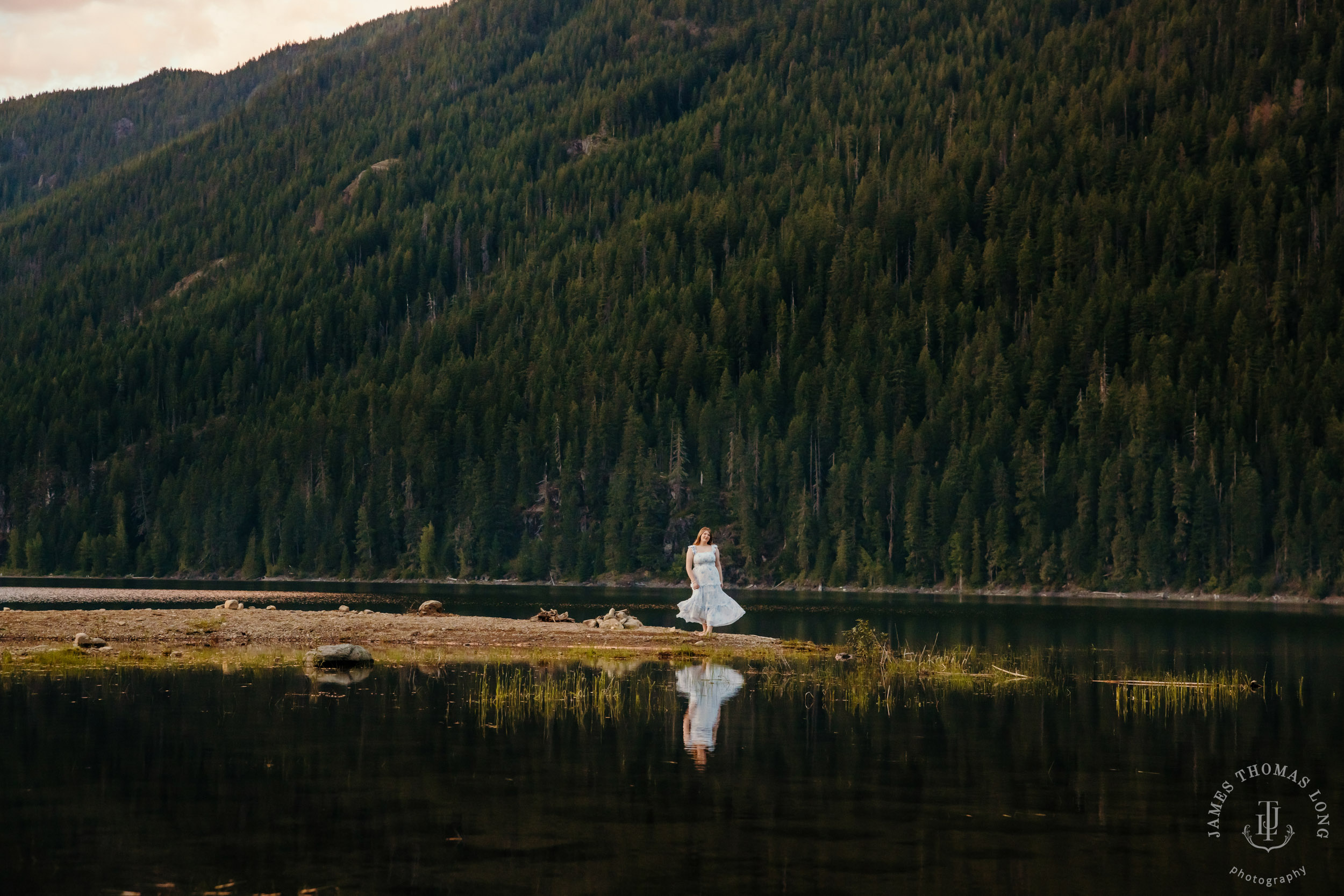 Cascade Mountain Mout Si High School senior portrait session by Snoqualmie senior portrait photographer James Thomas Long Photography