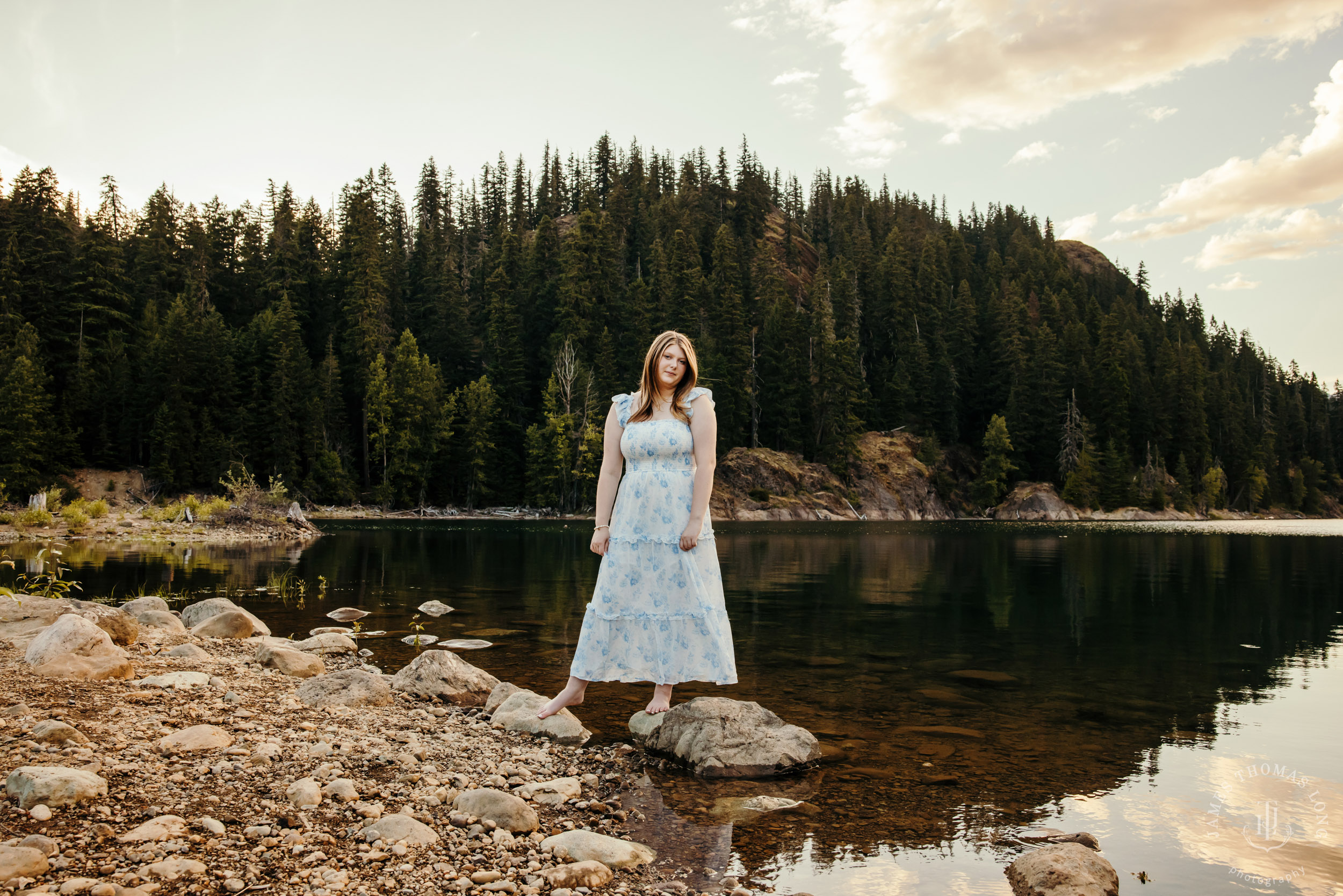 Cascade Mountain Mout Si High School senior portrait session by Snoqualmie senior portrait photographer James Thomas Long Photography