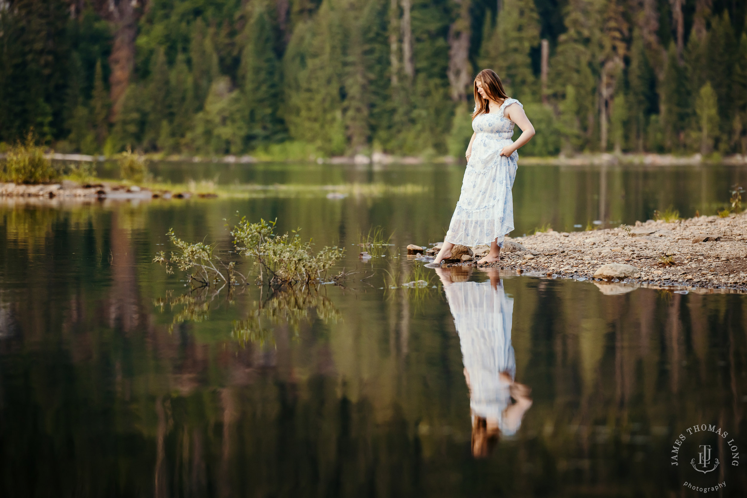 Cascade Mountain Mout Si High School senior portrait session by Snoqualmie senior portrait photographer James Thomas Long Photography