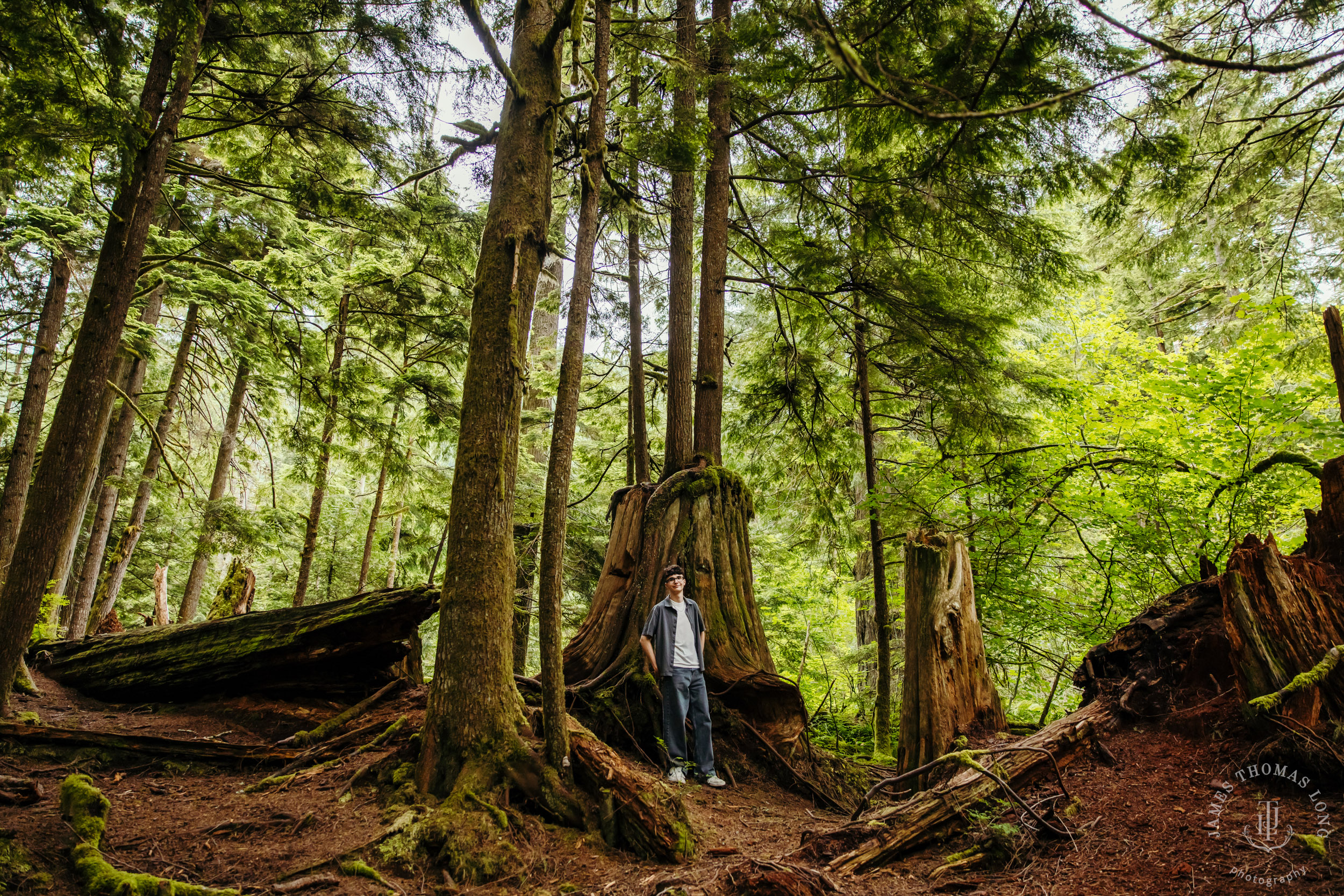 Cascade Mountain forest high school senior portrait session by Snoqualmie senior portrait photographer James Thomas Long Photography