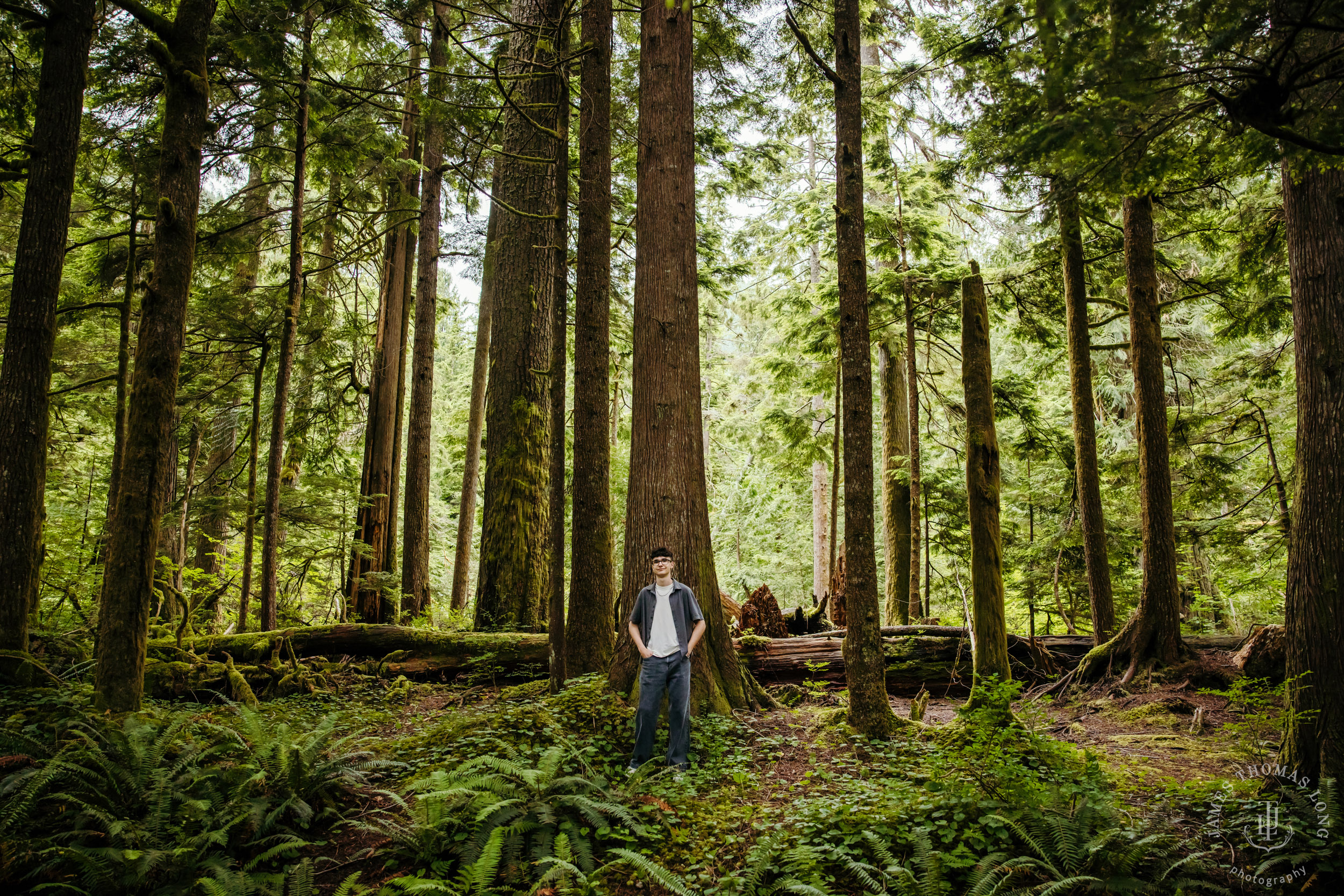 Cascade Mountain forest high school senior portrait session by Snoqualmie senior portrait photographer James Thomas Long Photography