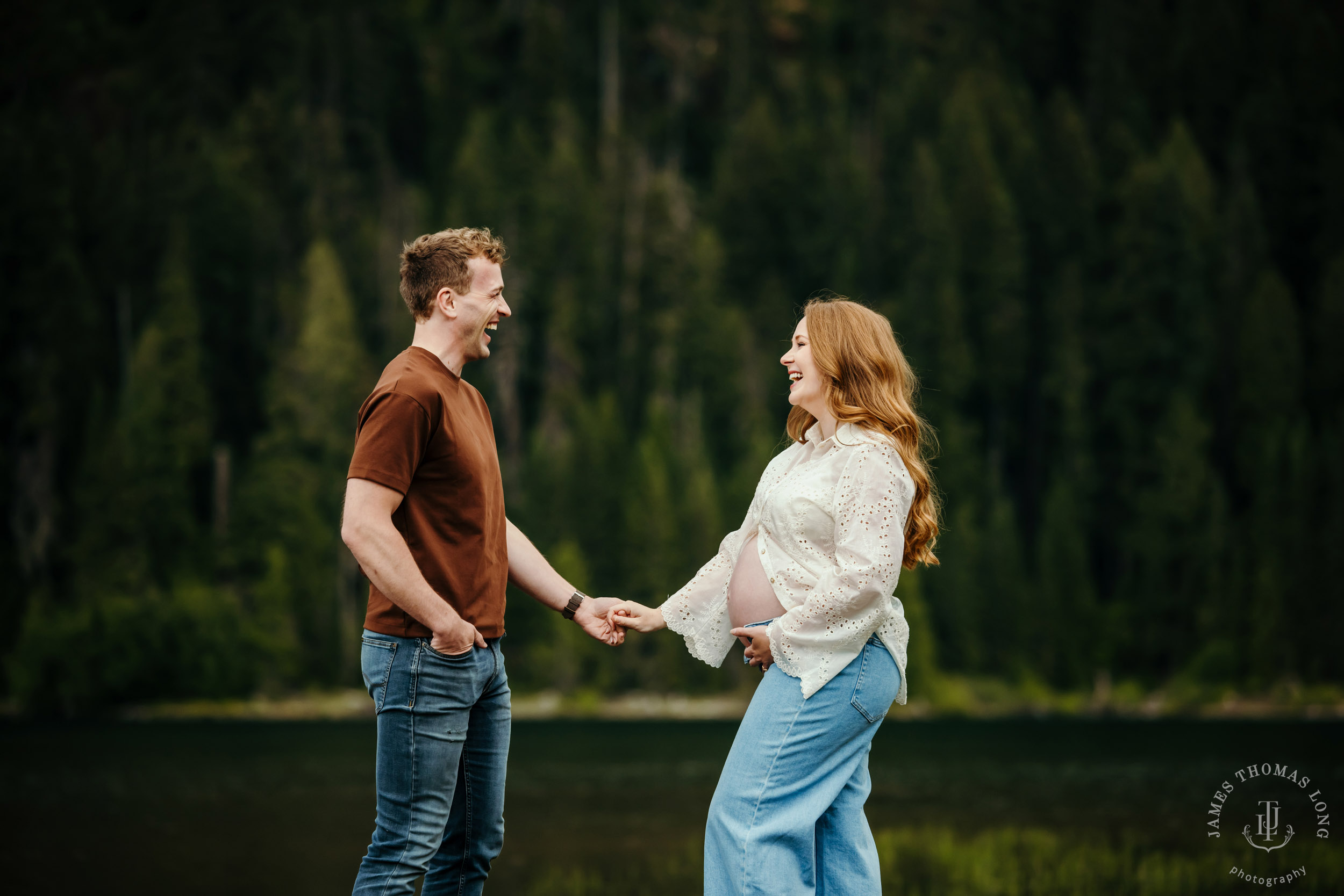 Cascade Mountain maternity session by Seattle family and maternity photographer James Thomas Long Photography