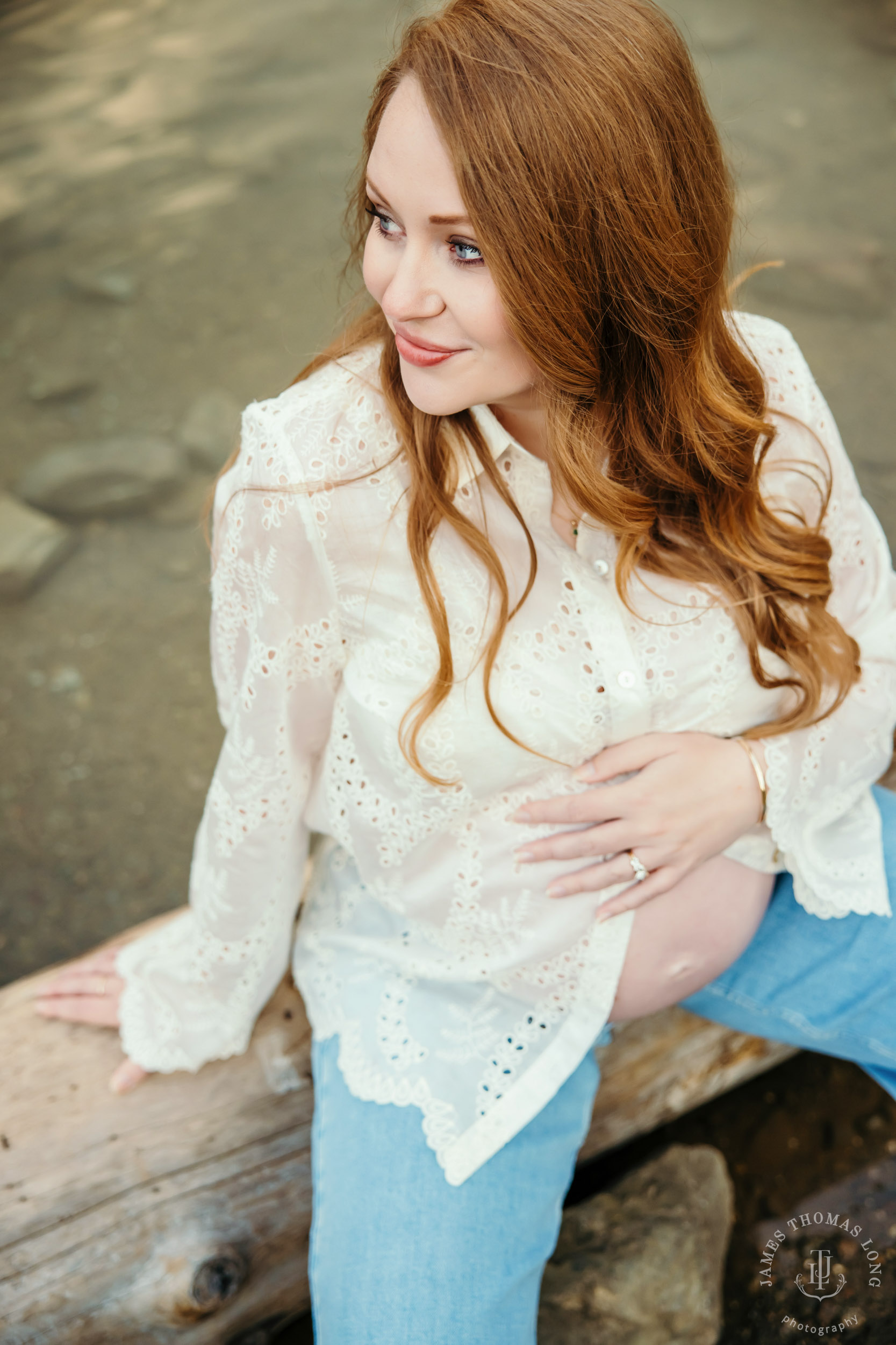Cascade Mountain maternity session by Seattle family and maternity photographer James Thomas Long Photography