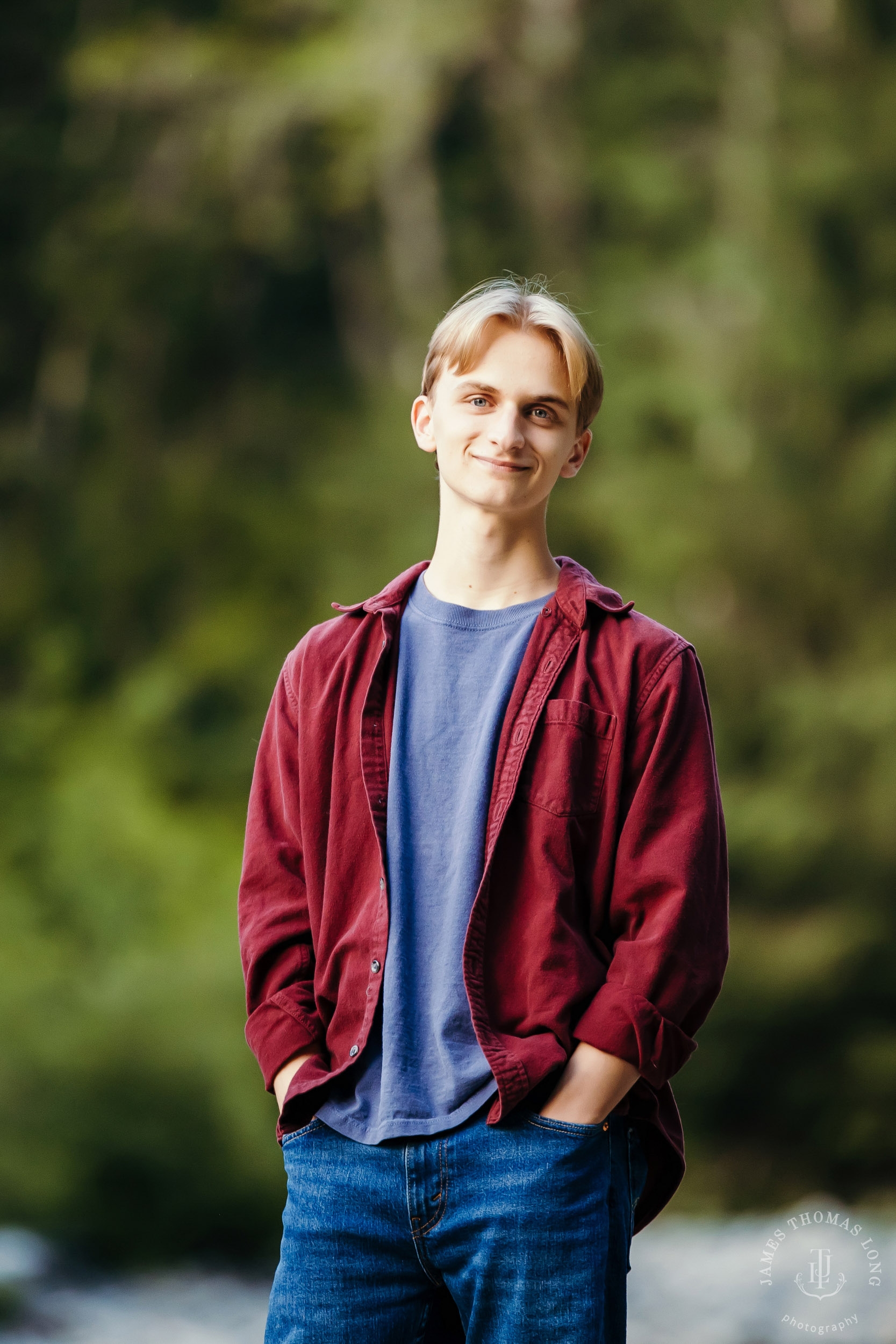 Cascade Mountain high school senior portrait session by Snoqualmie senior portrait photographer James Thomas Long Photography