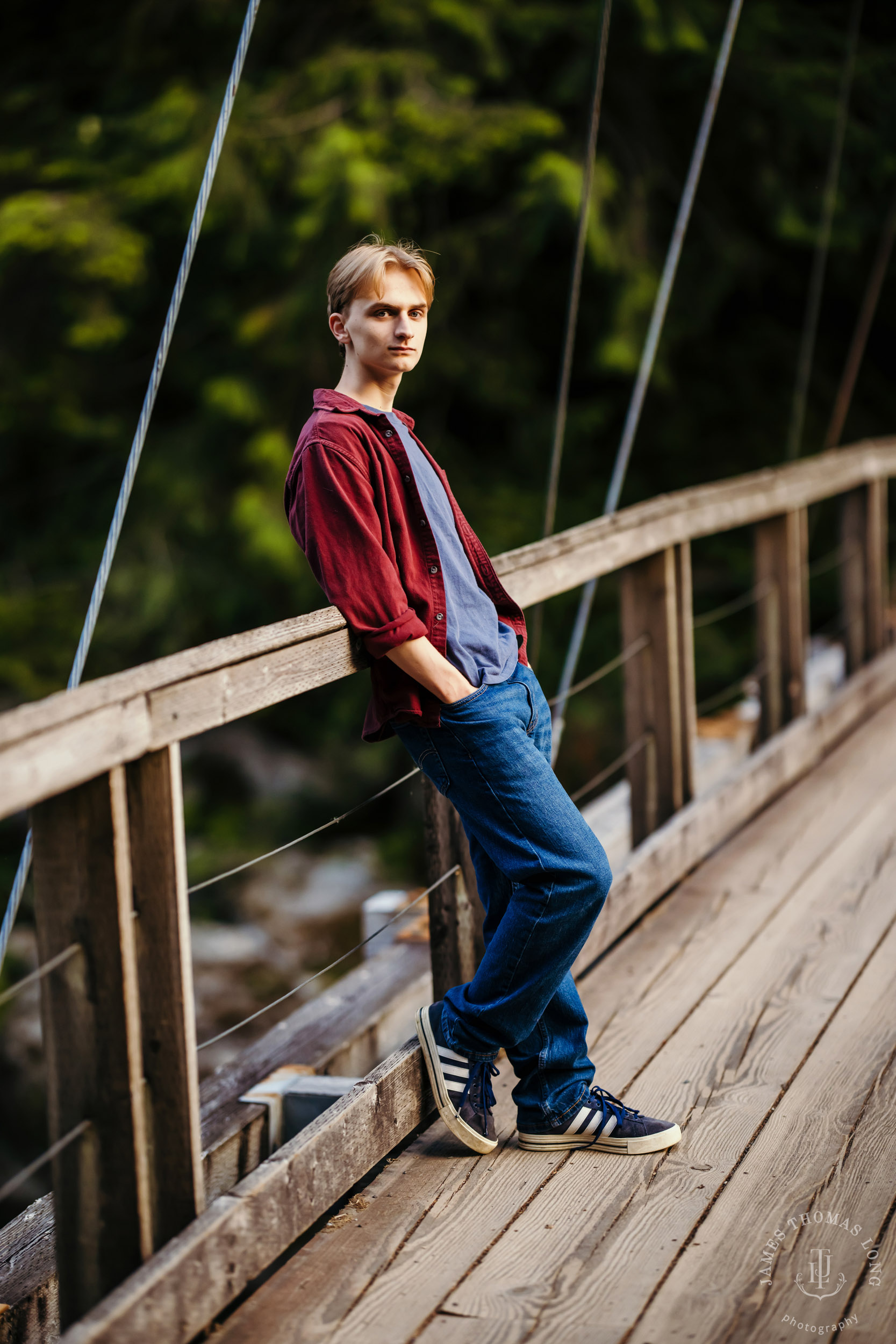 Cascade Mountain high school senior portrait session by Snoqualmie senior portrait photographer James Thomas Long Photography