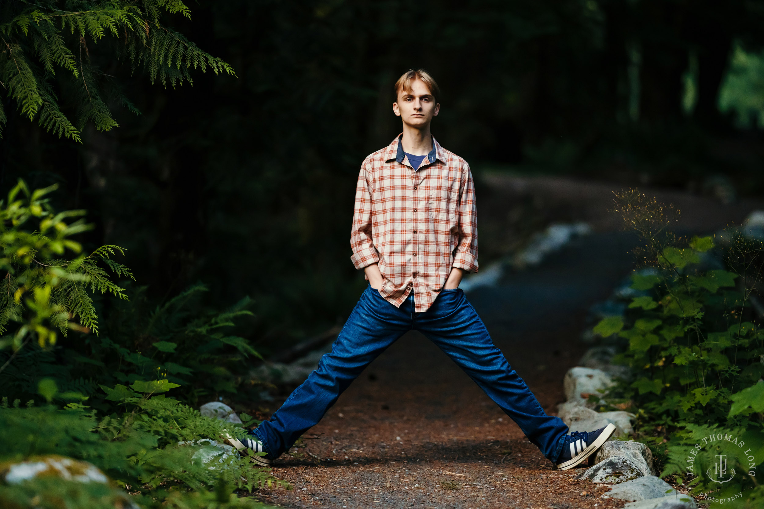 Cascade Mountain high school senior portrait session by Snoqualmie senior portrait photographer James Thomas Long Photography