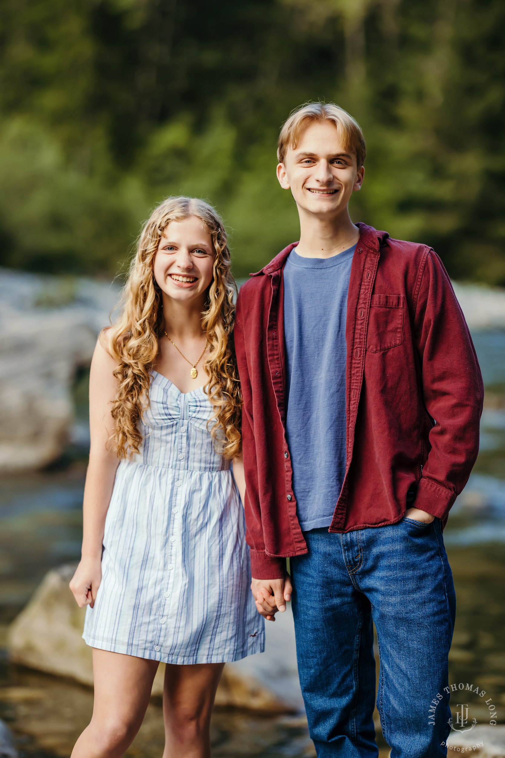 Cascade Mountain high school senior portrait session by Snoqualmie senior portrait photographer James Thomas Long Photography