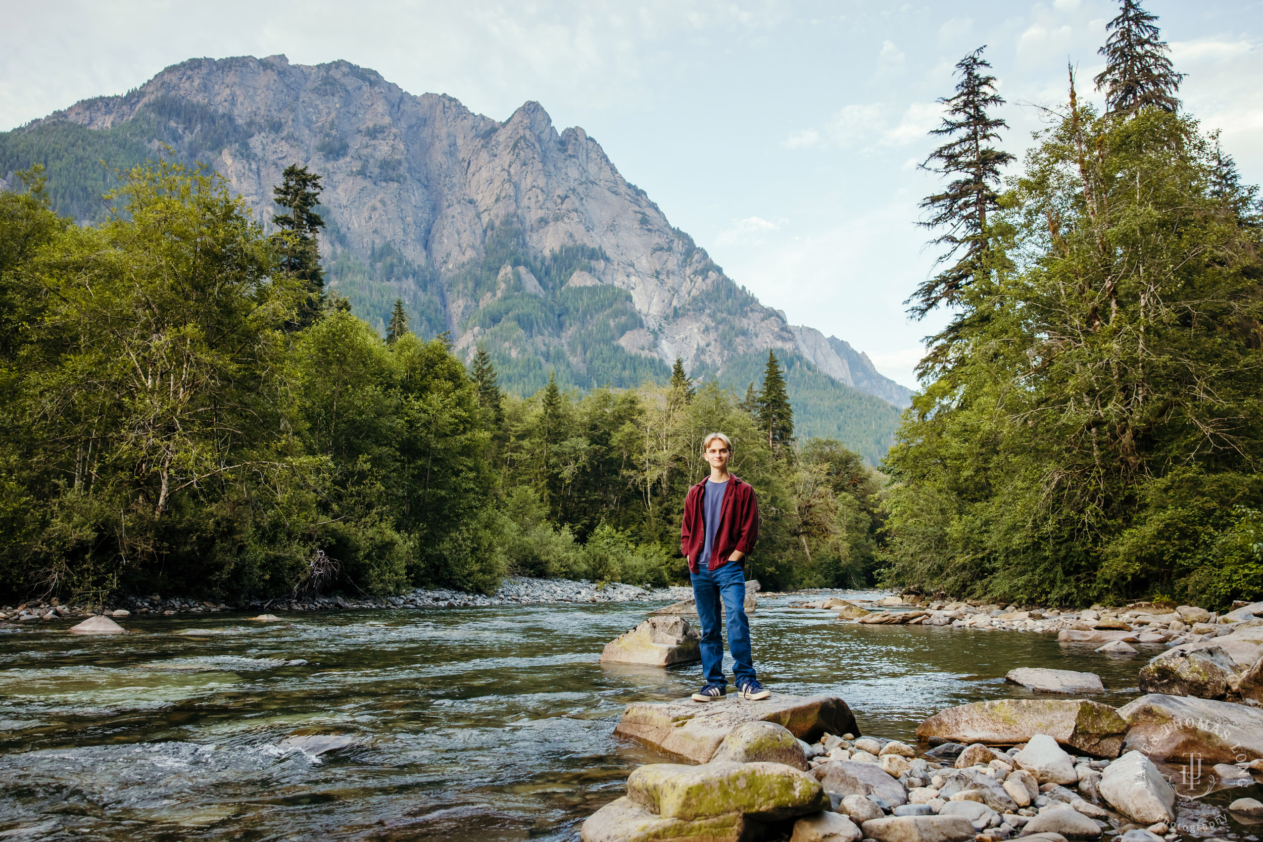 Cascade Mountain high school senior portrait session by Snoqualmie senior portrait photographer James Thomas Long Photography