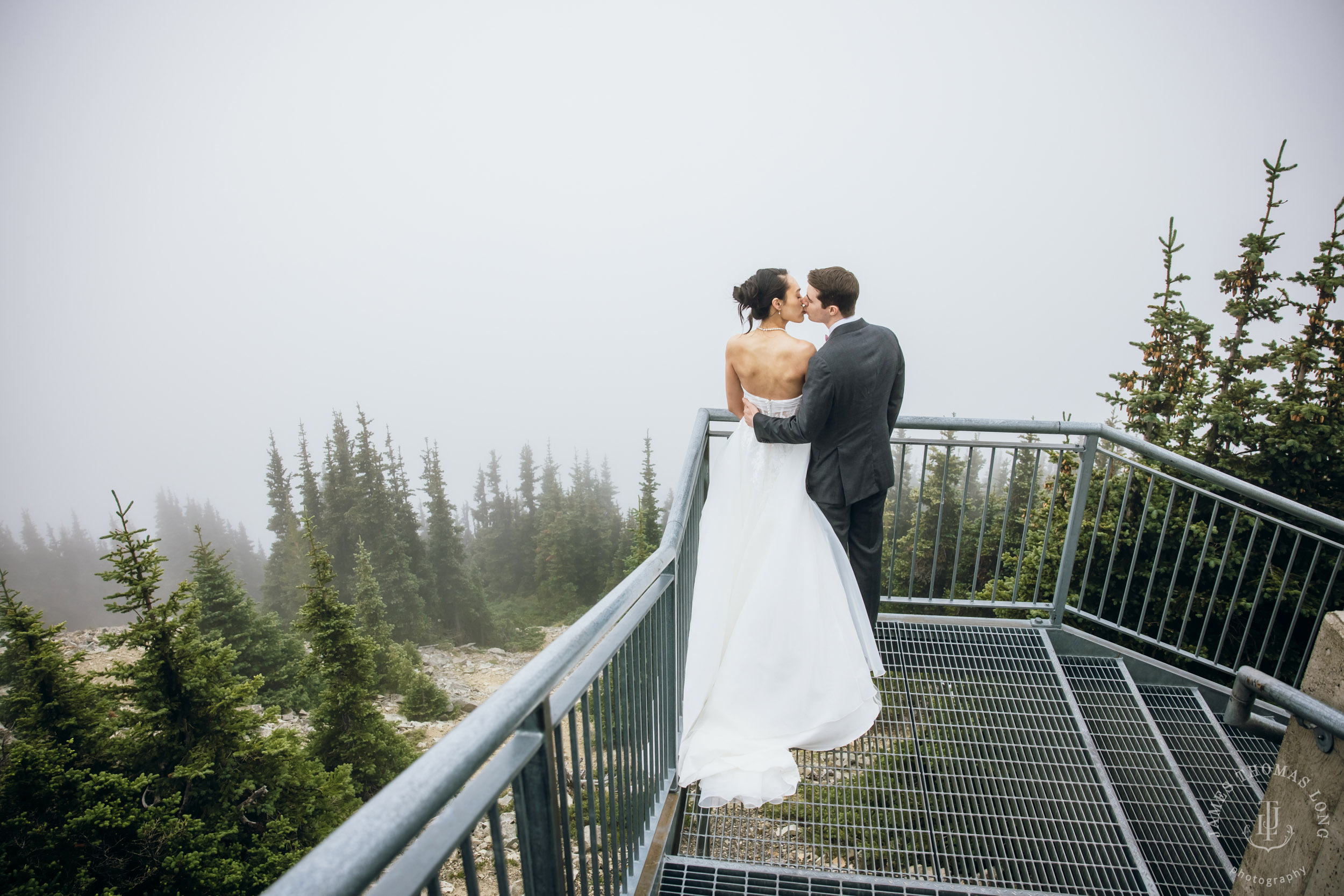 Crystal Mountain wedding by Seattle wedding photographer James Thomas Long Photography