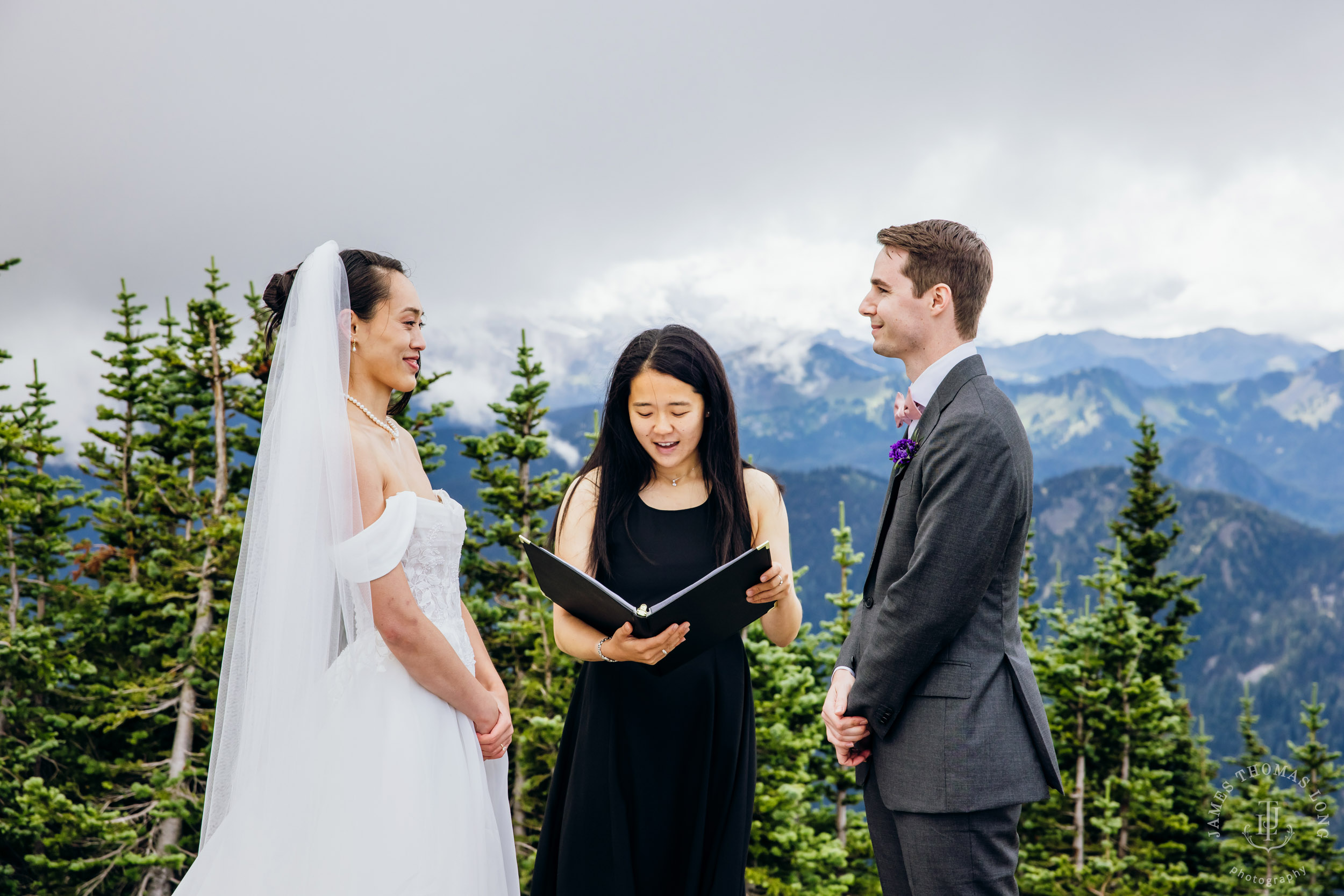 Crystal Mountain wedding by Seattle wedding photographer James Thomas Long Photography