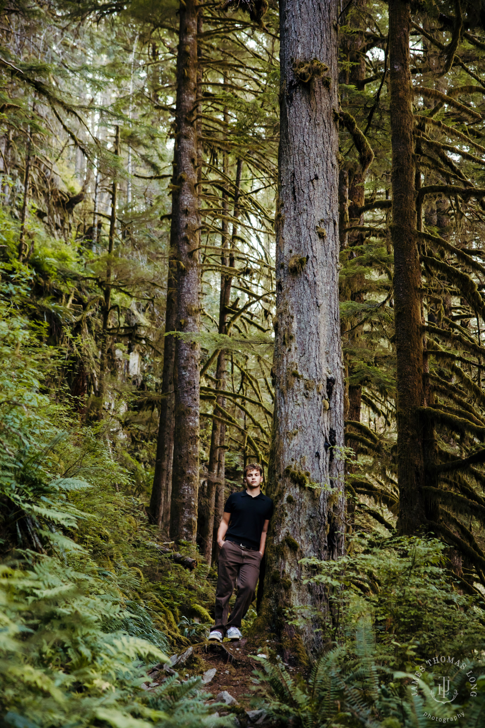 Cascade Mountain high school senior portrait session by Snoqualmie senior portrait photographer James Thomas Long Photography