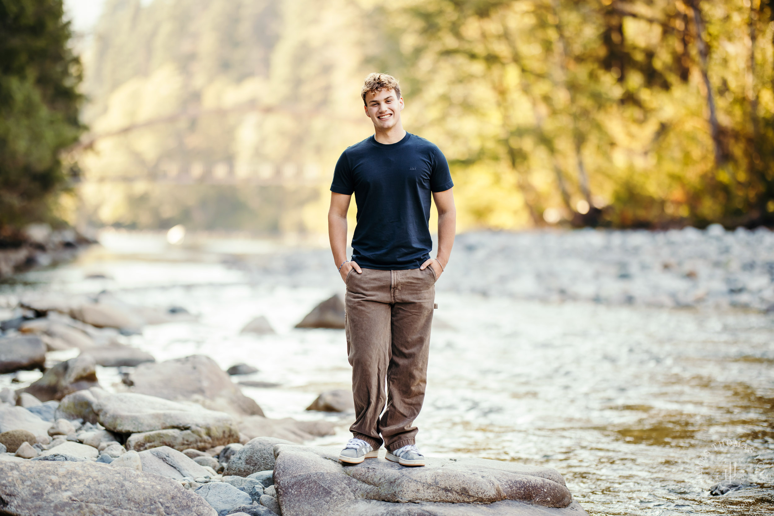 Cascade Mountain high school senior portrait session by Snoqualmie senior portrait photographer James Thomas Long Photography