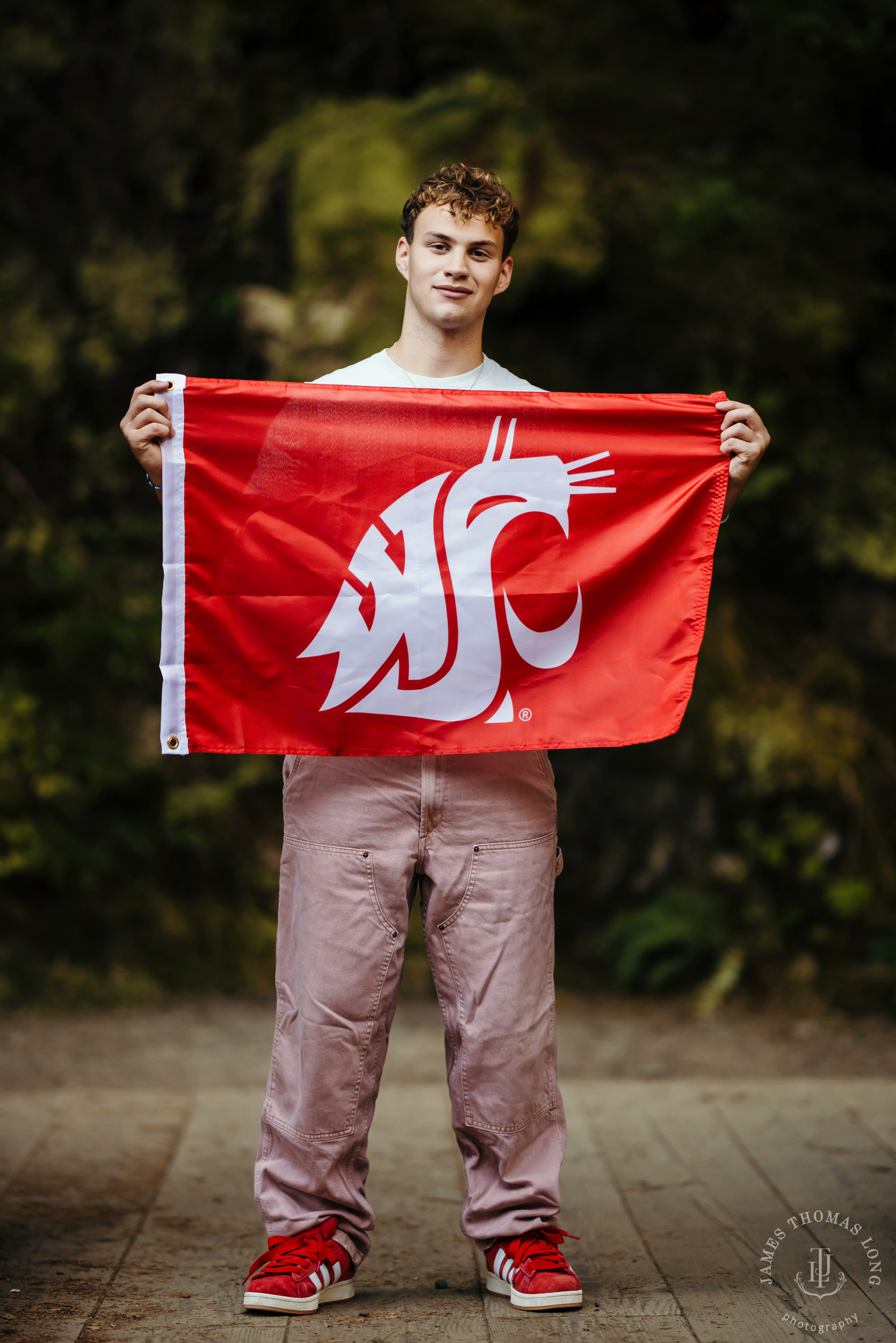Cascade Mountain high school senior portrait session by Snoqualmie senior portrait photographer James Thomas Long Photography