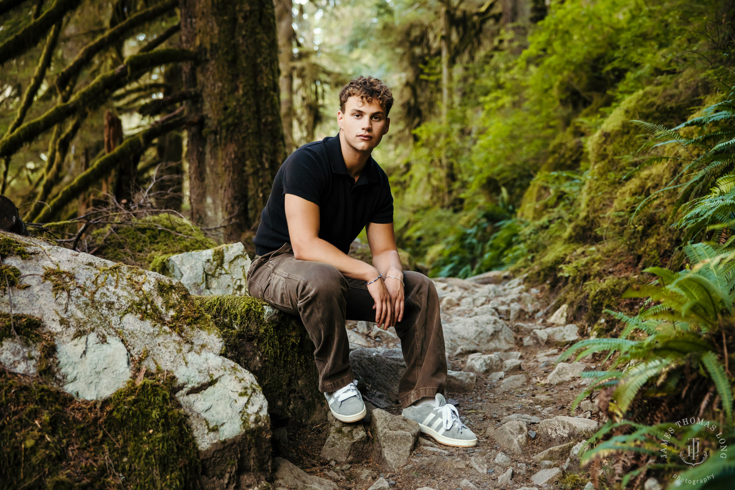 Cascade Mountain high school senior portrait session by Snoqualmie senior portrait photographer James Thomas Long Photography
