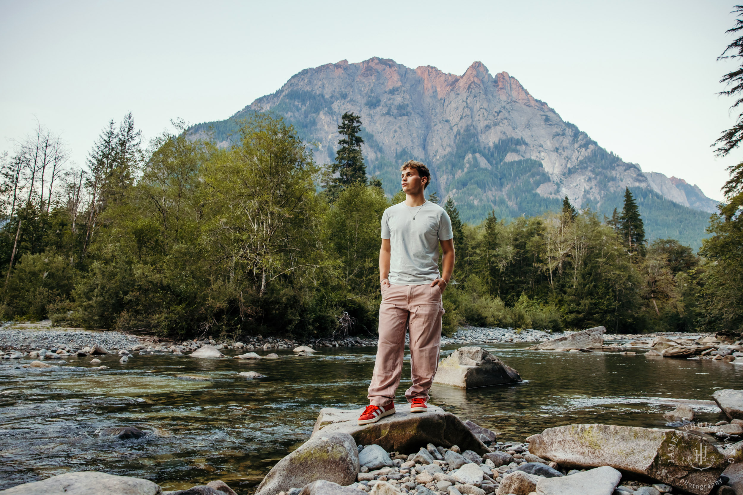 Cascade Mountain high school senior portrait session by Snoqualmie senior portrait photographer James Thomas Long Photography