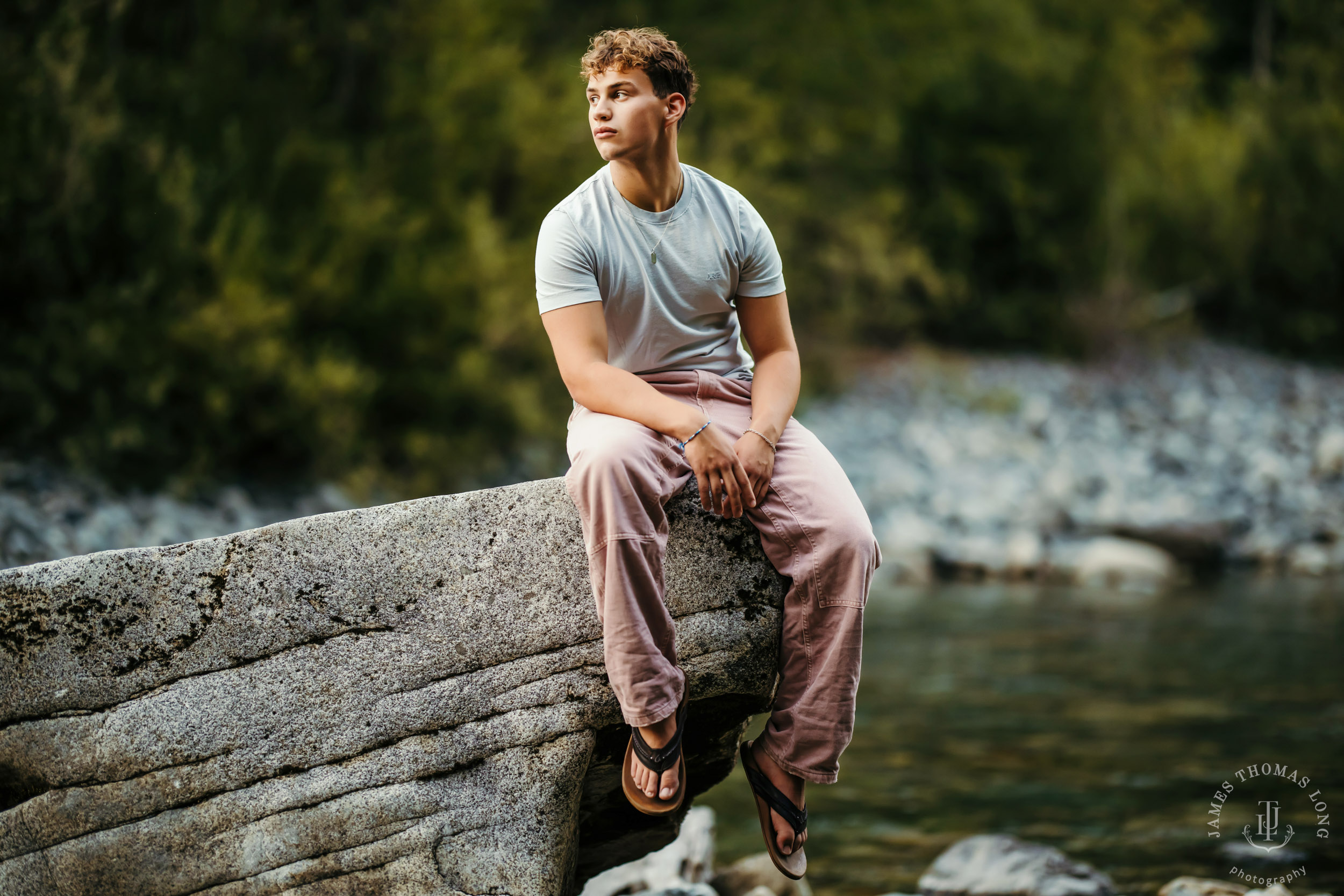Cascade Mountain high school senior portrait session by Snoqualmie senior portrait photographer James Thomas Long Photography