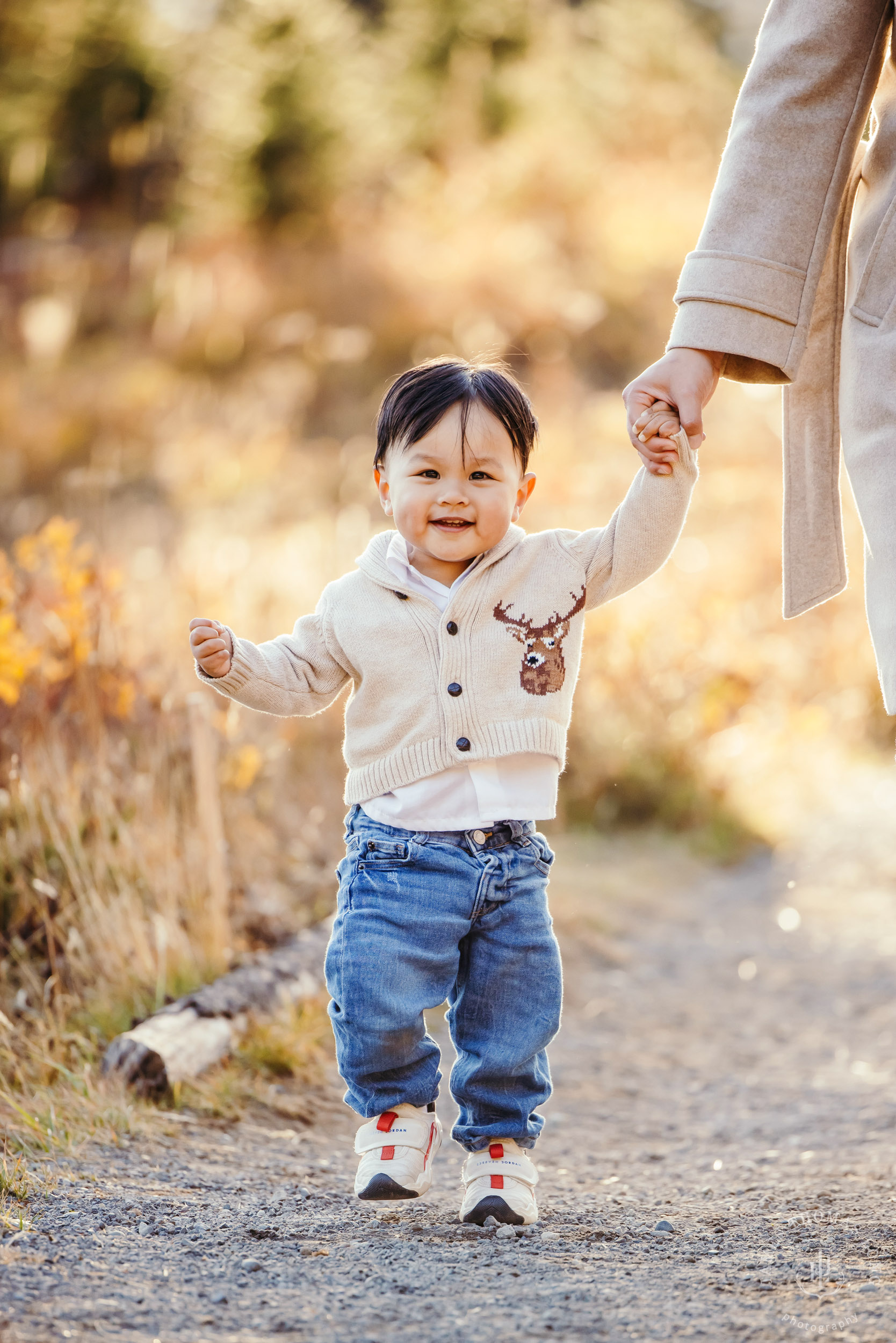 Mount Rainier family photography session by Bellevue family photographer James Thomas Long Photographya