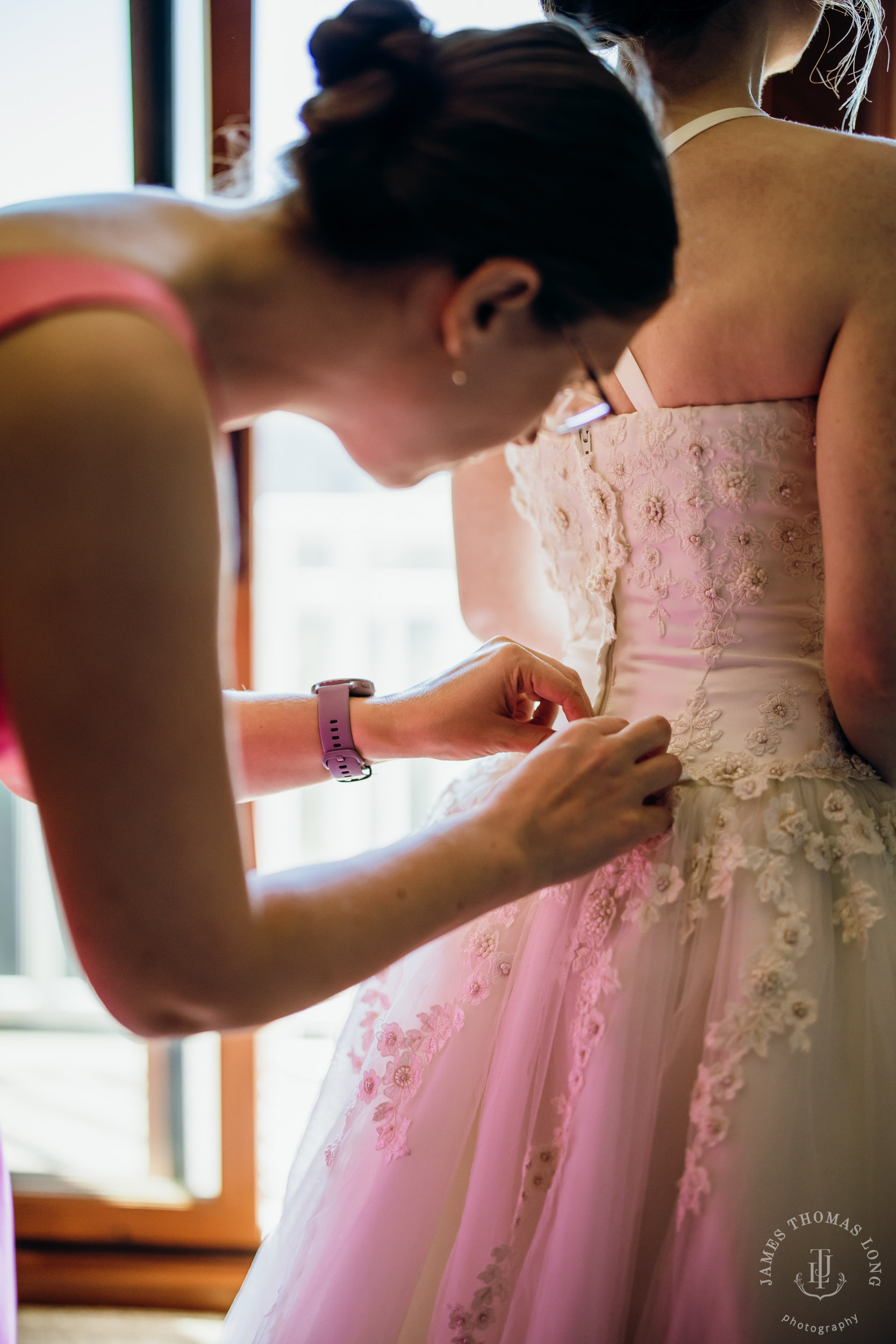 Salish Lodge Snoqualmie wedding by Snoqualmie wedding photographer James Thomas Long Photography