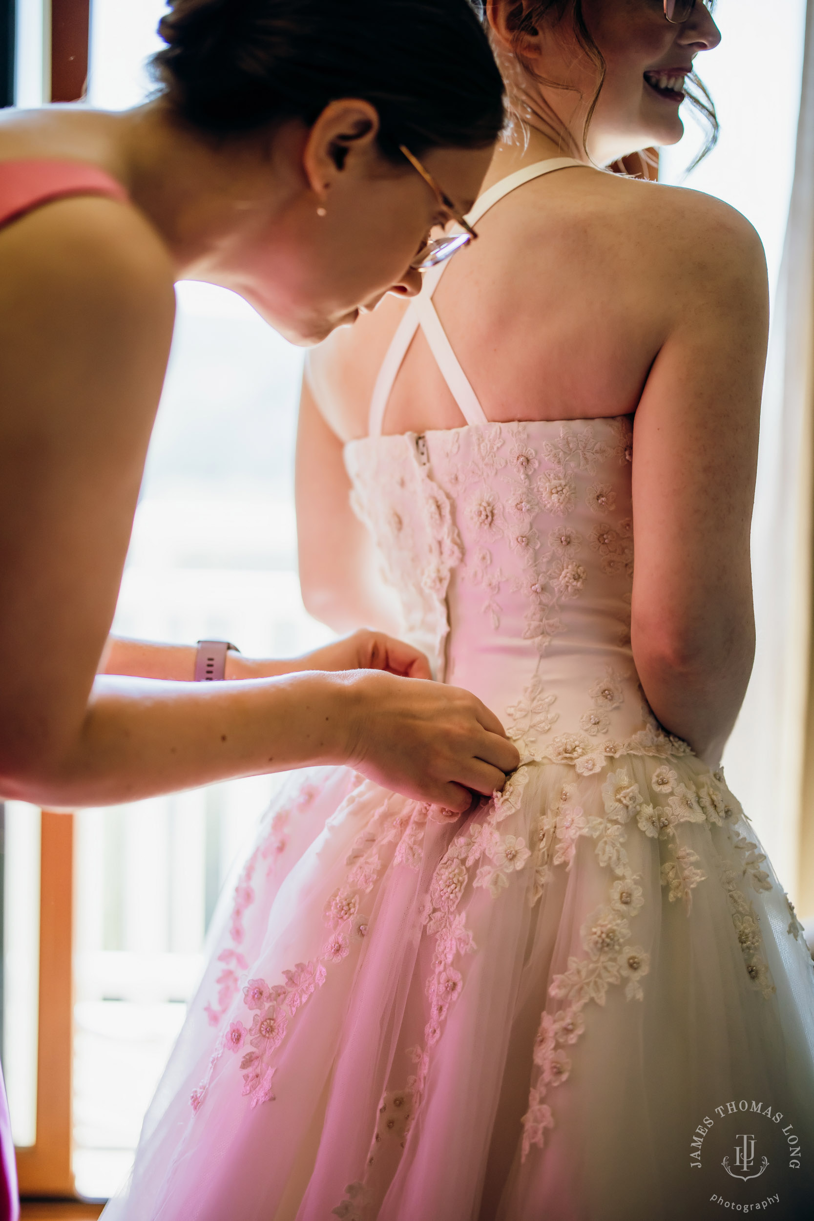 Salish Lodge Snoqualmie wedding by Snoqualmie wedding photographer James Thomas Long Photography