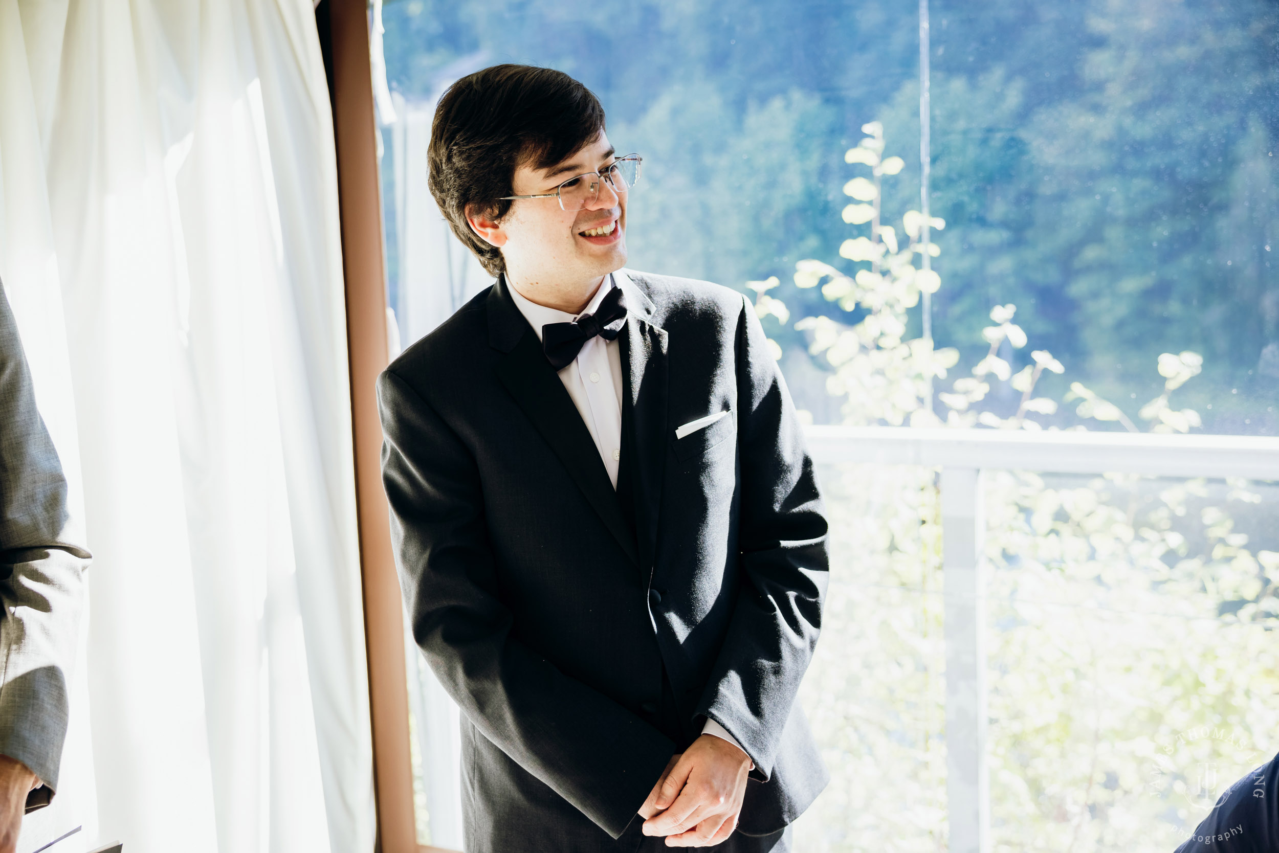 Salish Lodge Snoqualmie wedding by Snoqualmie wedding photographer James Thomas Long Photography