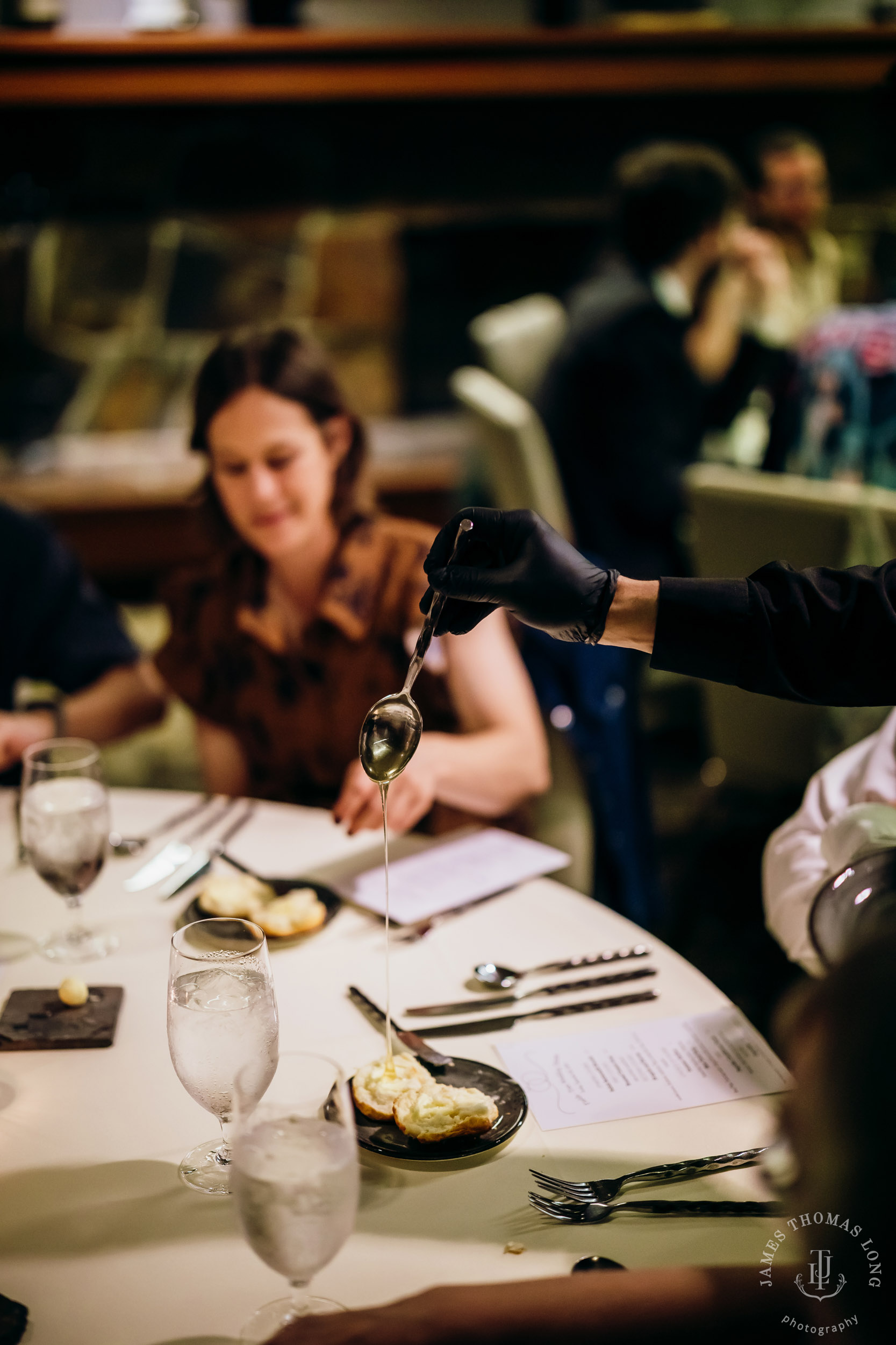 Salish Lodge Snoqualmie wedding by Snoqualmie wedding photographer James Thomas Long Photography
