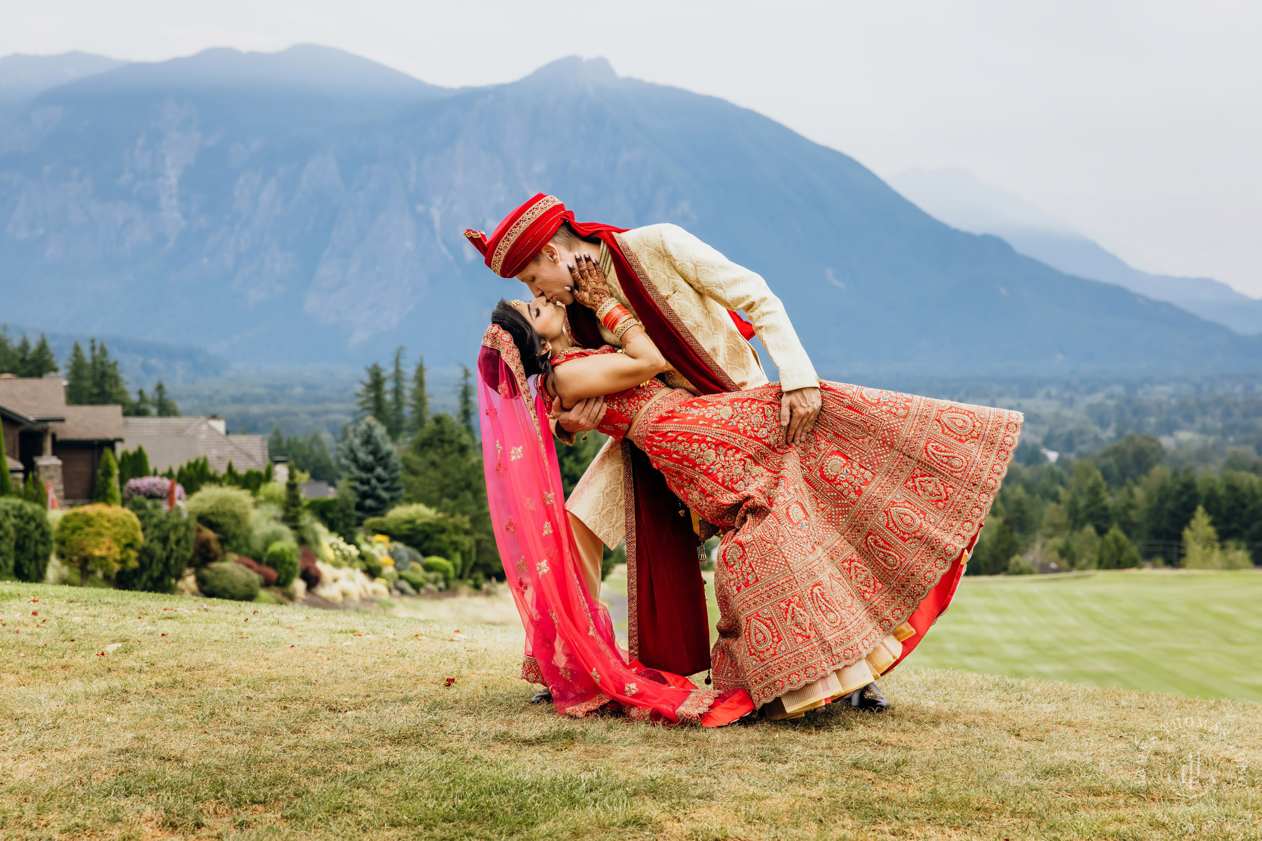 The Club at Snoqualmie Ridge Indian wedding by Snoqualmie wedding photographer James Thomas Long Photography